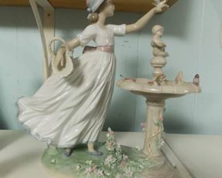 Lladro Figurine