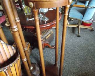 Plant stand
