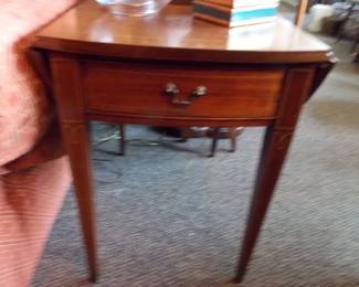 2 Matching end tables