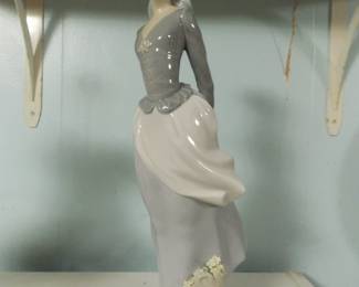 Lladro Figurine