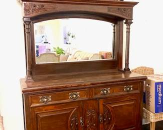Vintage buffet
Located offsite
Ask for details
