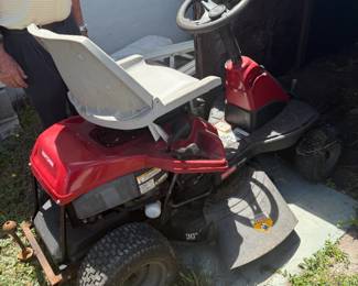 CRAFTSMAN RER 1000 Riding Lawn Mower