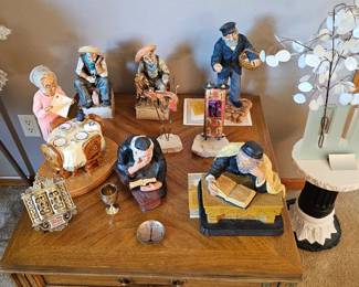 Many Custom figurines