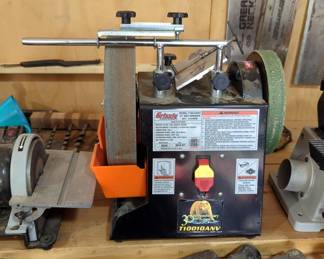 Grizzly Industrial 10" Wet Grinder, Model T10010ANV