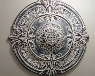Distressed Style Round Wall Medallion, 39"