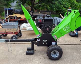 Wallemac Gas Powered 6" Wood Chipper With Tow Hitch