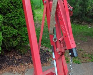 Folding Hydraulic Engine Hoist, 2 Ton Capacity