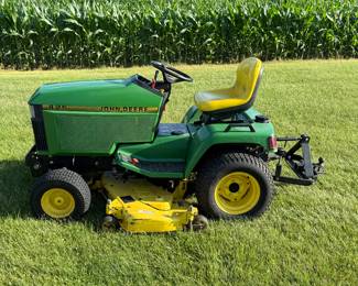 We also have a terrific John Deere 425 lawn tractor! It stared right up and we backed it out of the garage! This beautiful machine is set up with a 54 inch mowing deck and ready for any accessory you can throw at it! 
