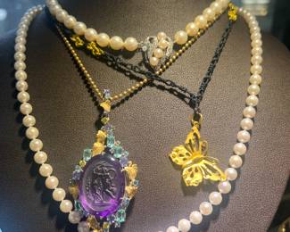 Vintage and Antique Necklaces