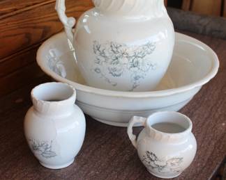 4 pc Rocket pitcher and bowl set
