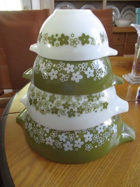 Vintage Pyrex (Spring Blossom)