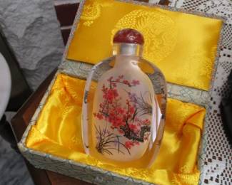 Vintage Asian Reverse Painted Snuff Bottle