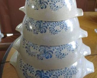 Vintage Pyrex (Homestead Cinderella)