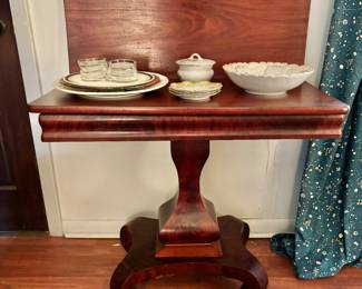 Empire Game Table