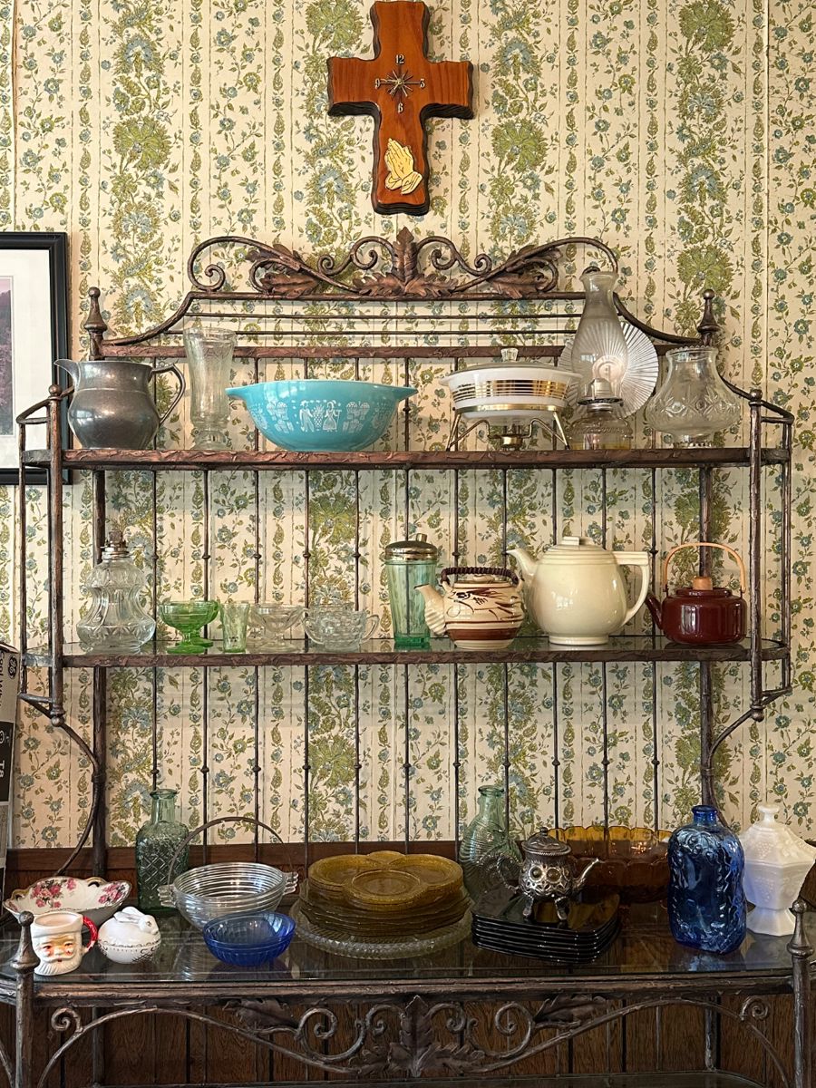 Vintage kitchen wares