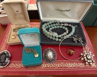 Vintage jewelry including a stunning 1950s class ring