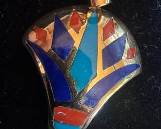 18K Gold Egyptian Pendant with Stone