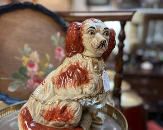 Cavlier King Charles Spaniel figurines (there's a pair)