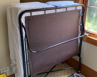 Rollaway bed 