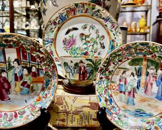 Antique Rose Famille 