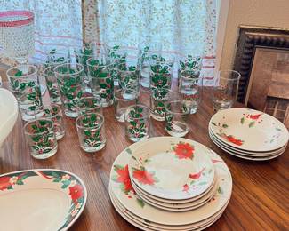 Gibson "Natural Poinsettia" china