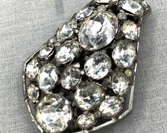 Eisenberg Style Bold Rhinestone Fur Clip