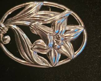 Sterling pin