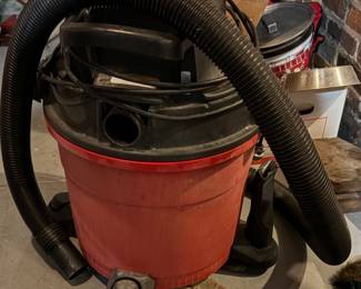 Sears Craftsman 12 Gallon 4.25HP Wet/Dry Vacuum.