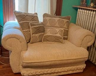 Oversized Chair. There is also a Sofa and Love Sit in this set