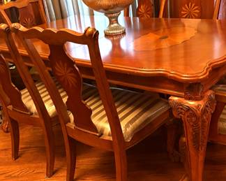 Chippendale Dinning room table- two leaf and 6 chairs