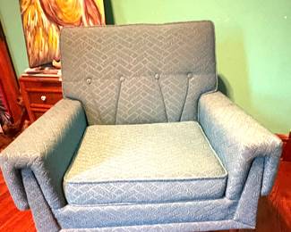 Another view of the Kohler Chair.