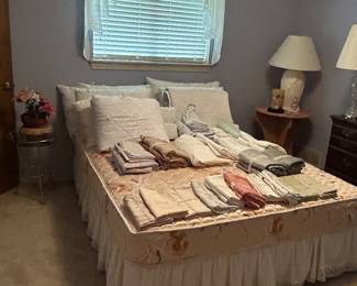 Queen mattress set