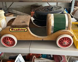 Roadstep wooden car