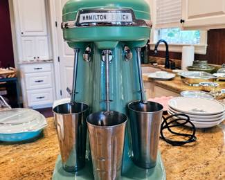 1950s Hamilton Beach 3 Head Shake and Malt Mixer, EXCELLENT CONDITION! Model 940