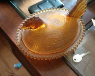 Amber brown glass nesting hen / antique glass nesting hen amber in color great condition
