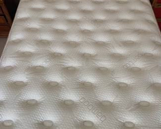 Banner Mattress Contura Collection Bamboo Full Size Mattress