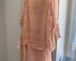 Vintage Peach Embroidered Lace Top with Pleated Skirt