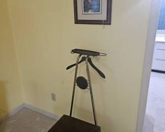 Gentleman's Chair