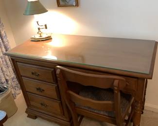 #128 Sumter 4 drawer knee-hole Desk w/glass protect top w/chair - 46x20x30 $75.00