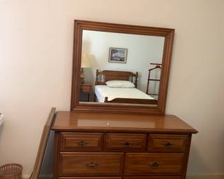 #7 Sumter dresser with mirror 7 drawers 51x19x31 mirror40x46 $125.00