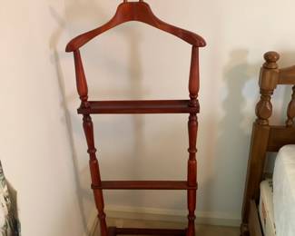 #10 valet rack $20.00