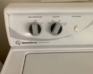 #97 Speed Queen Washing Machine - Model - AWN432SP1131 w/agitator $125.00