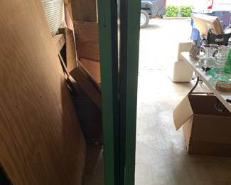 #200 Fold-up Ping Pong Table $25.00