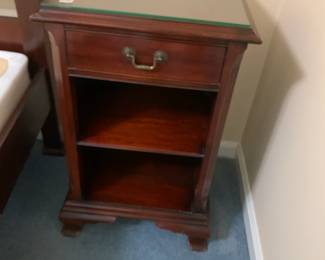 #64 Drexel Mahogany Wood Bedside Table w/1 drawer & 1 shelf - 17x14x27 $75.00