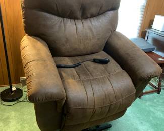 #51 Lazy-Boy Lift Chair Brown microfiber - w/continuous Seat $300.00