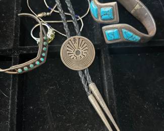 Sterling Navajo, Zuni, Mexico