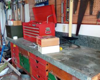 Tool bench