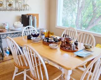 Farm style kitchen table & chairs