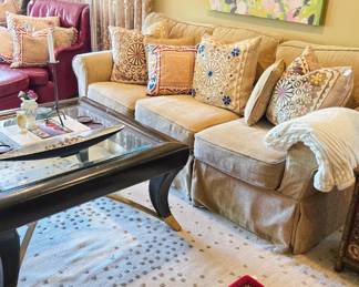Very nice neutral sofa in very good condition
