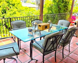 Nice patio set